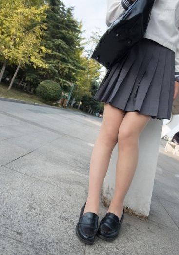 操操操av_未删减完整版