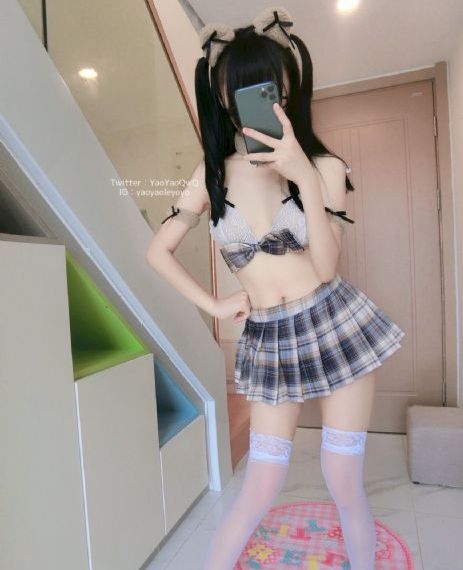 性色AV色香蕉一区二区蜜桃_DVD日韩电影在线