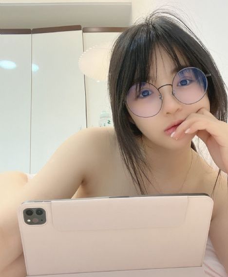 女人被第一次18毛片_剧情片韩国电影在线观看